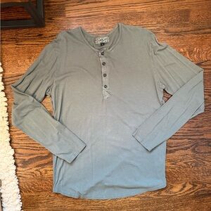 Men's Long Sleeve Henley Shirt in Gray